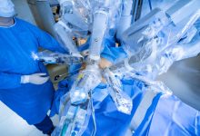 Dr. Marco Túlio Cruvinel, urologista em Goiânia, recebe pacientes de Brasília e explica como é o pós-operatório da cirurgia robótica